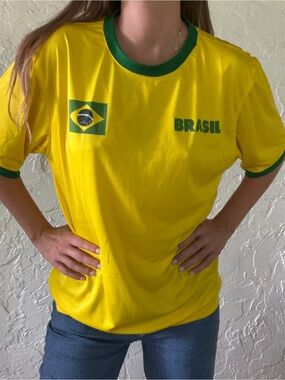 Brasil Yellow Short-Sleeve Soccer Tee with Green Trim